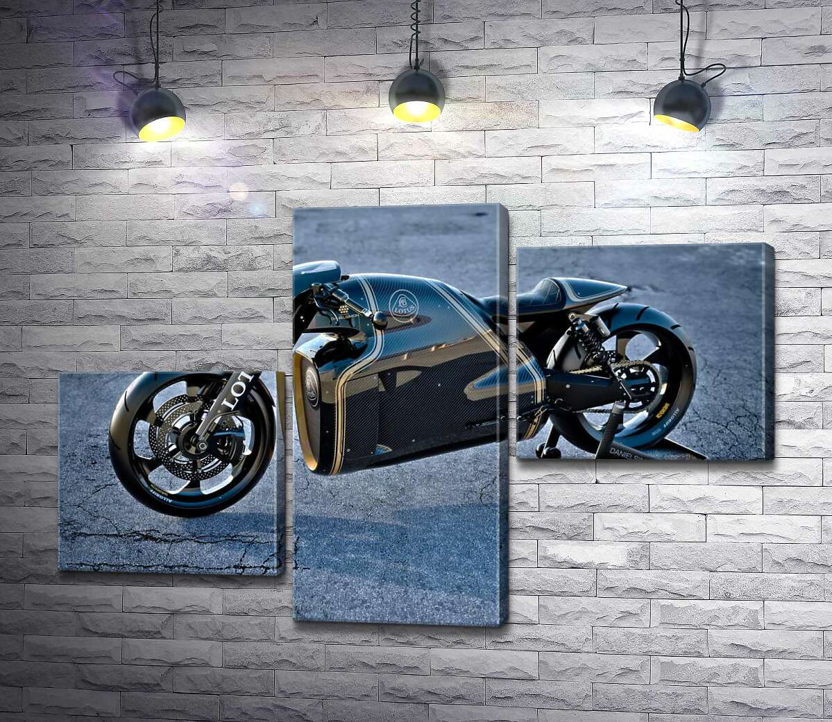 модульная картина Черная сияющая поверхность мотоцикла Lotus C-01 (Модуль №12)