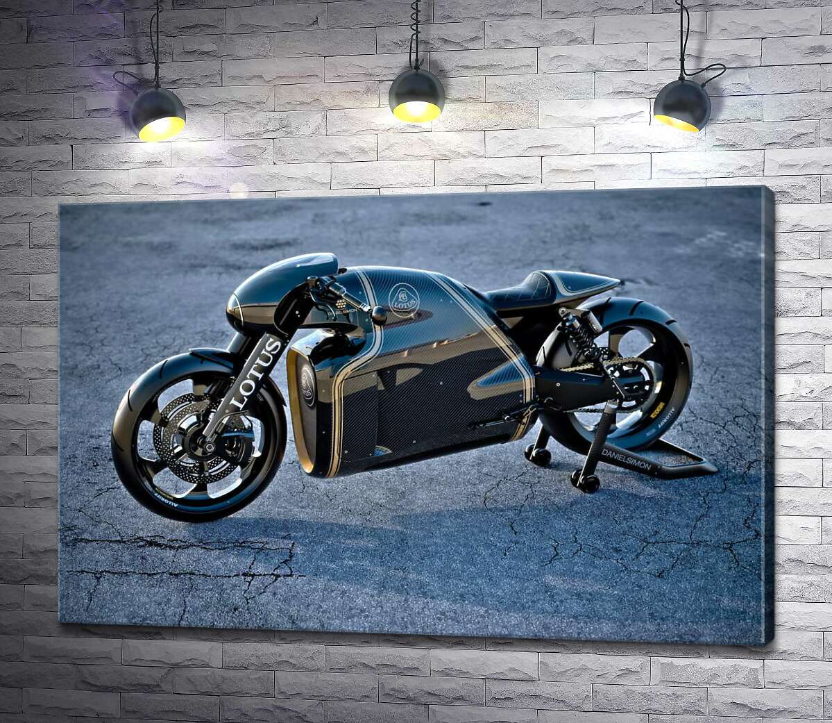 картина Черная сияющая поверхность мотоцикла Lotus C-01