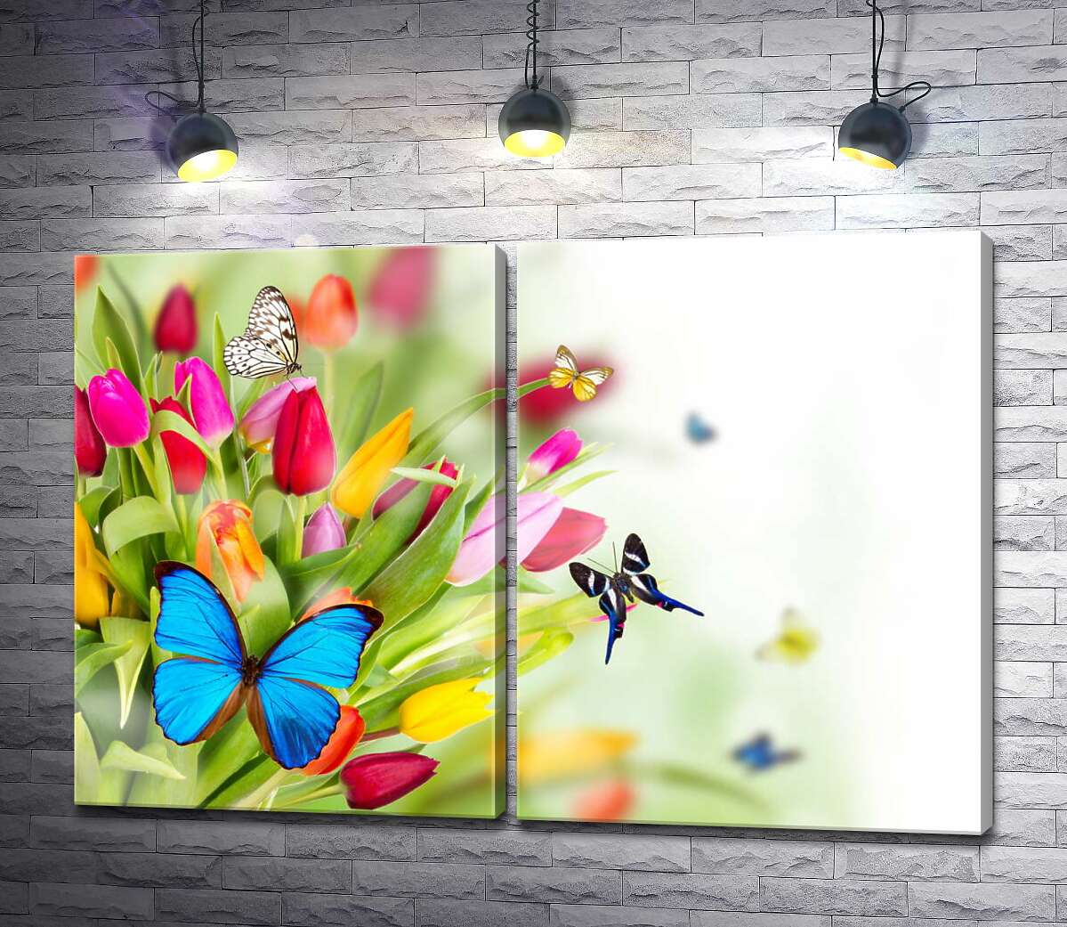 модульна картина Кольорові метелики літають навколо букету тюльпанів