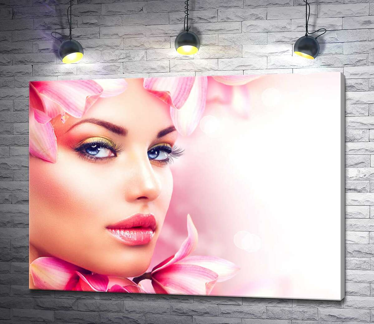 картина Лицо девушки украшено розовыми цветами магнолии