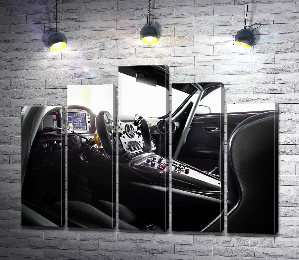 модульна картина Унікальний салон гоночного автомобіля Mercedes-AMG GT3 (Модуль №29)