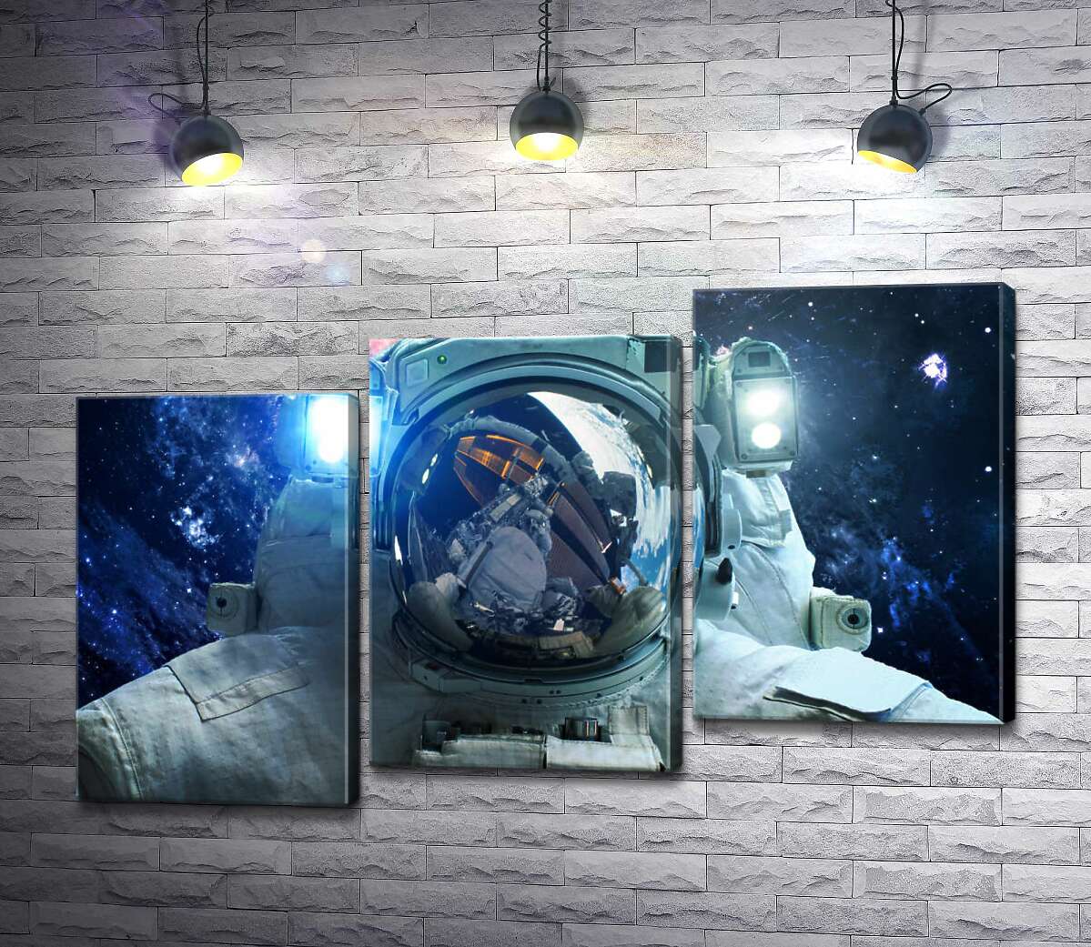 модульная картина Отлет космонавта от корабля в открытый космос (Модуль №14)