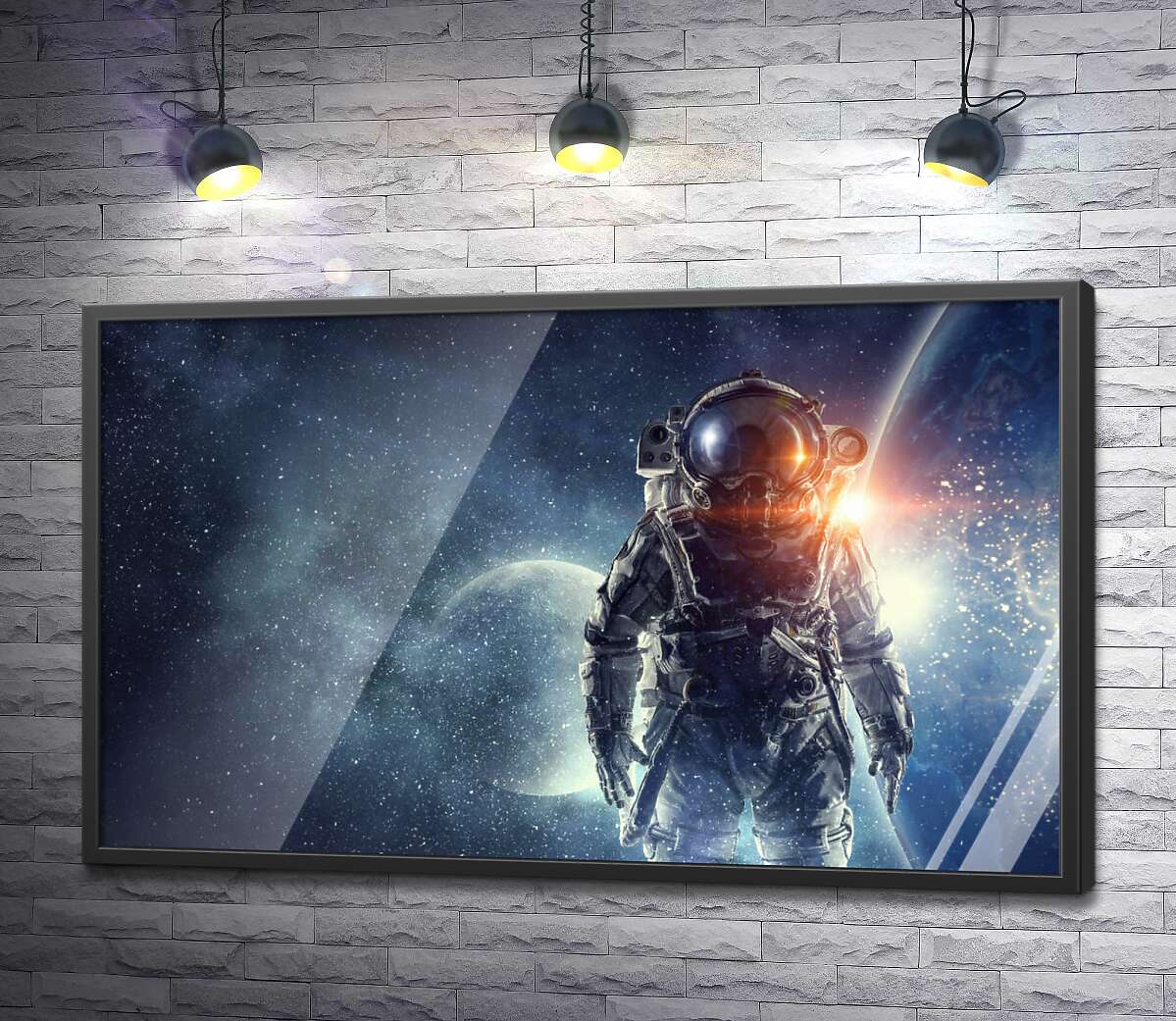 постер Очертания космонавта в скафандре на фоне планеты Земля