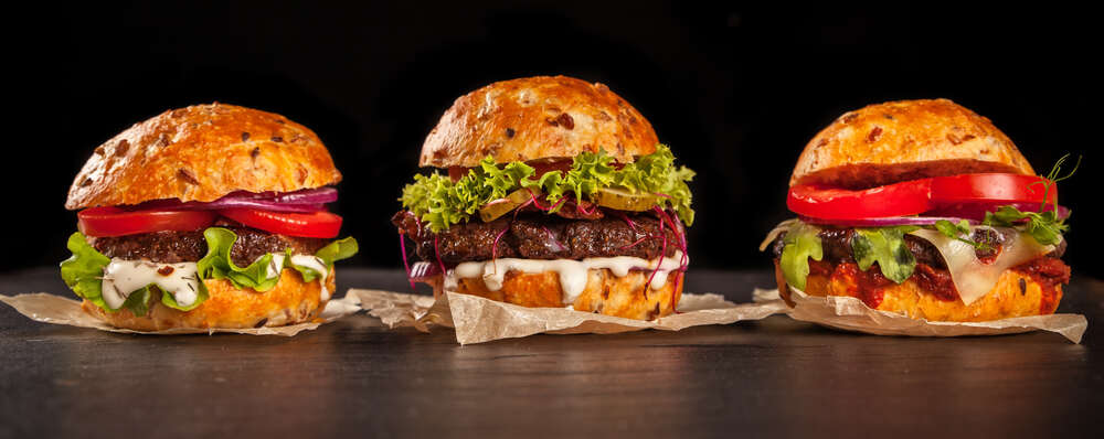 картина-постер Запашне тріо свіжих гамбургерів