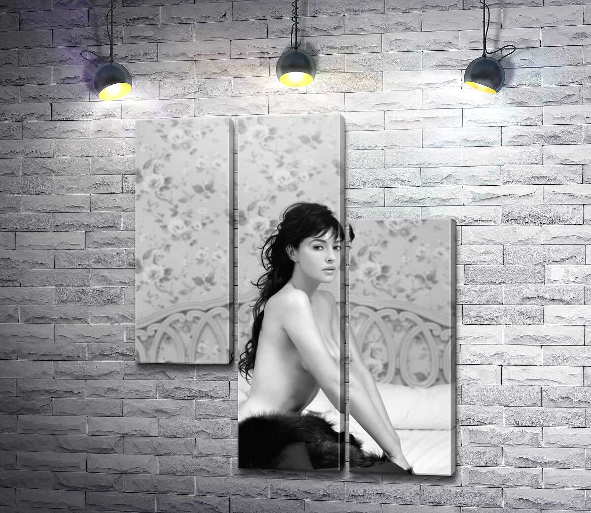 модульная картина Моника Беллуччи (Monica Bellucci) эротично позирует в постели (Модуль №13)