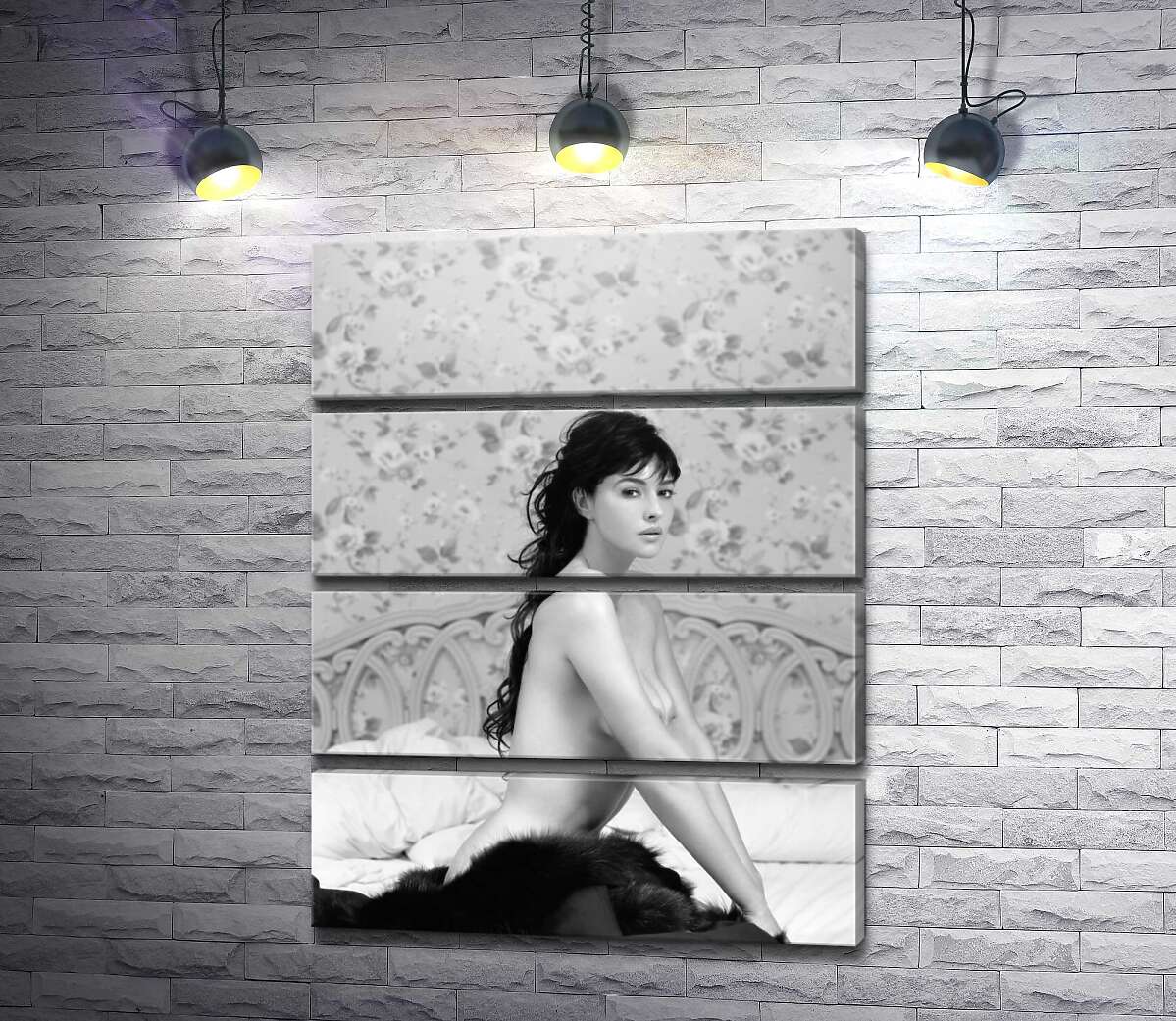 модульная картина Моника Беллуччи (Monica Bellucci) эротично позирует в постели (Модуль №22)