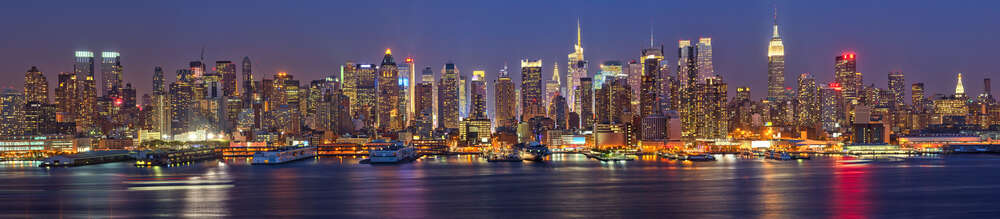 картина-постер Бесконечные ряды небоскребов Манхэттена (Manhattan)