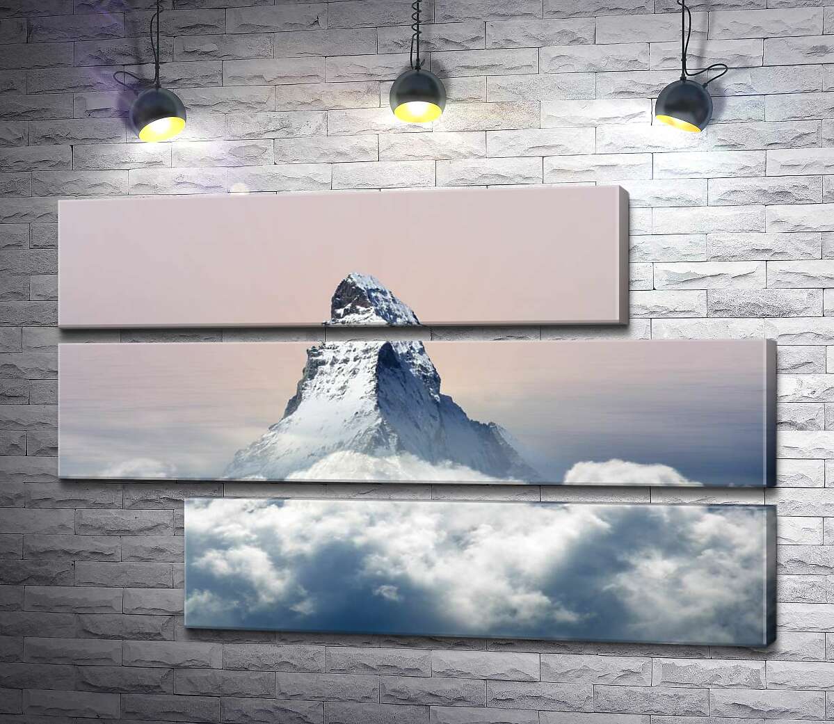 модульна картина Скелястий пік гори Матергорн (Matterhorn) оточений пухнастим шаром хмар (Модуль №16)