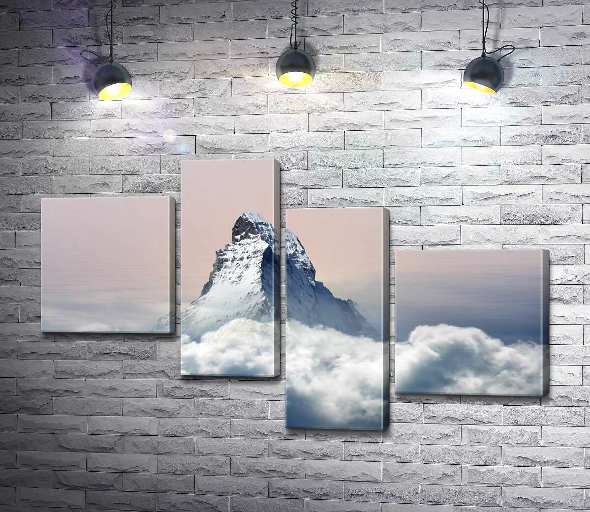 модульная картина Скалистый пик горы Маттерхорн (Matterhorn) окружен пушистым слоем облаков (Модуль №21)