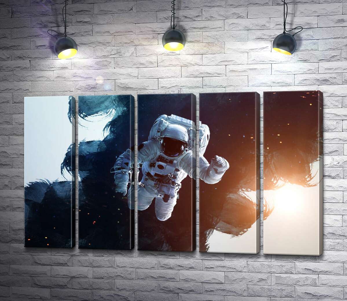 модульная картина Белый скафандр космонавта контрастирует с космическим пространством (Модуль №26)