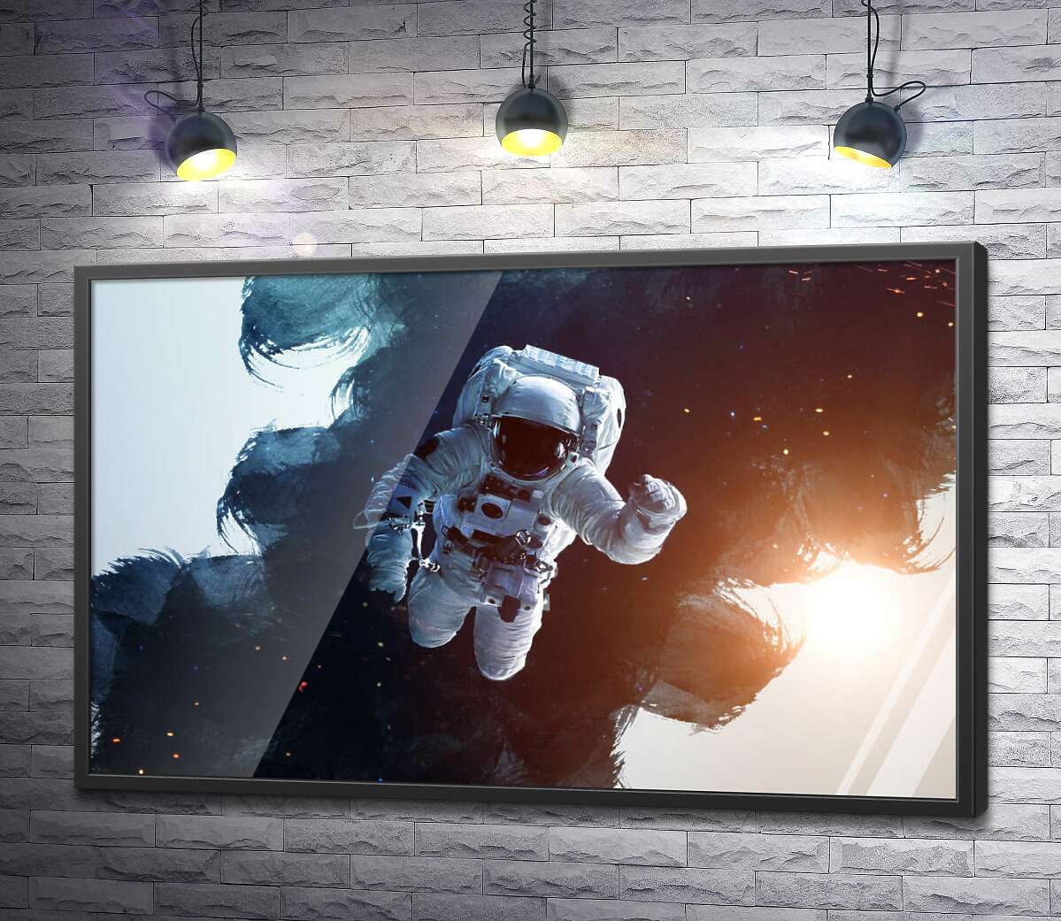 постер Белый скафандр космонавта контрастирует с космическим пространством