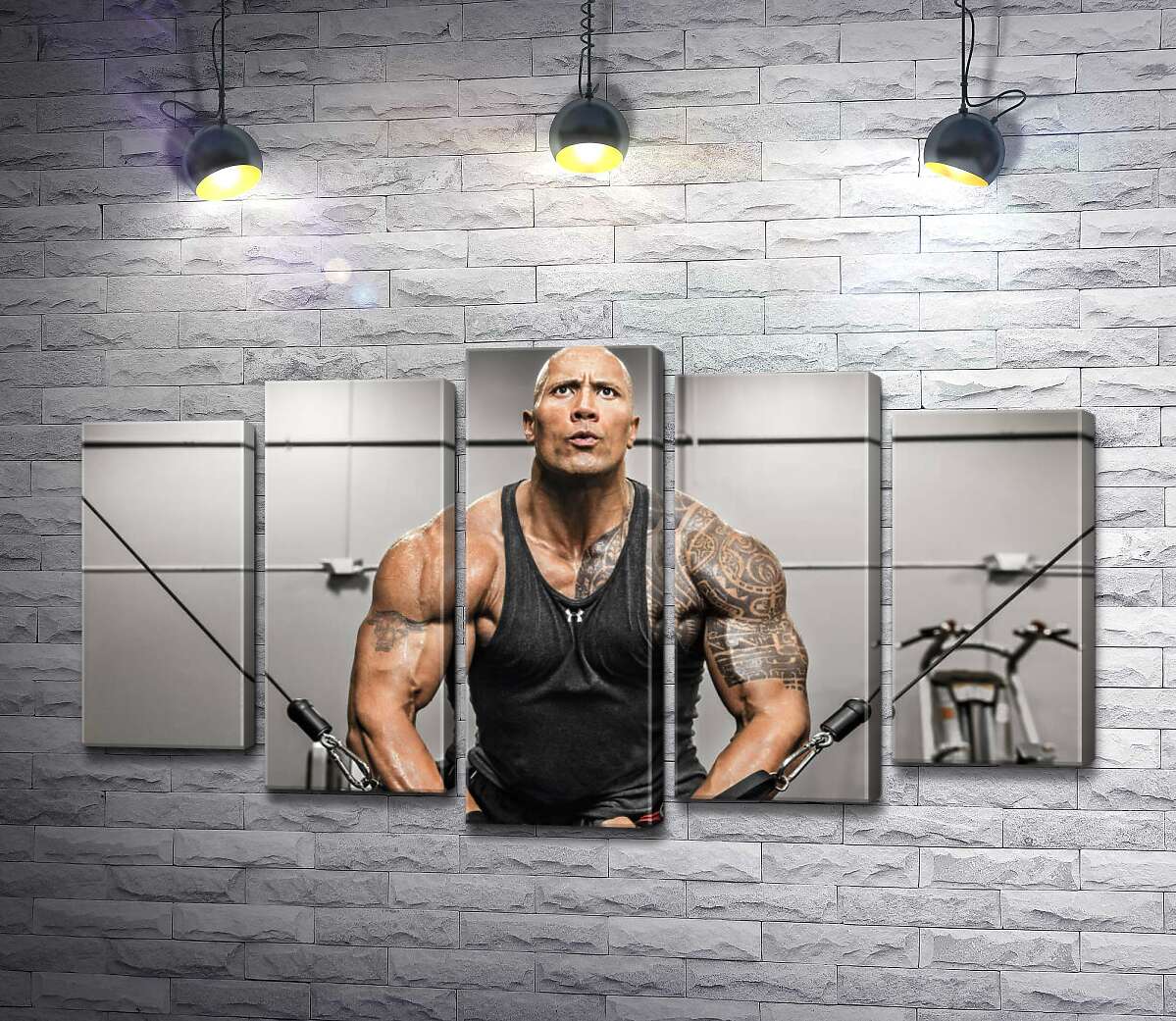модульная картина Дуэйн Джонсон (Dwayne Johnson) тренирует мышцы рук в спортзале (Модуль №4)