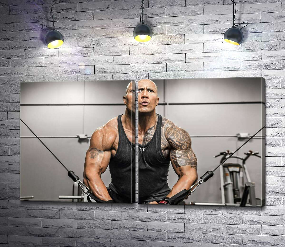 модульная картина Дуэйн Джонсон (Dwayne Johnson) тренирует мышцы рук в спортзале