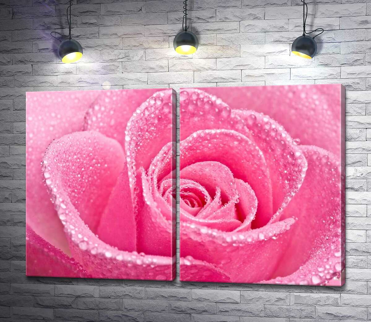 модульная картина Бриллиантовый блеск росы на бутоне розы