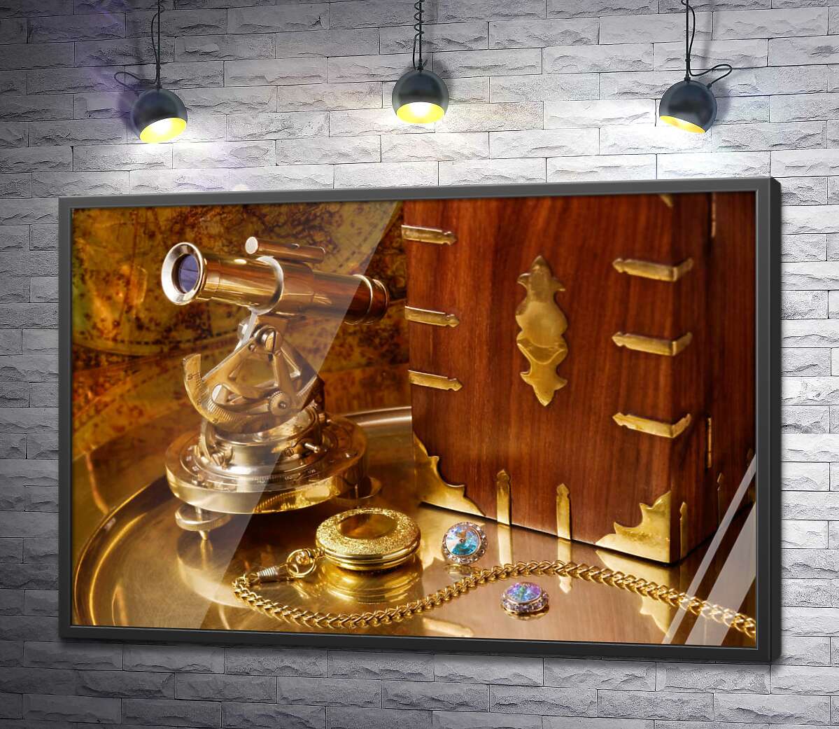 постер Набор антикварных вещей из золота: часы, подзорная труба, шкатулка