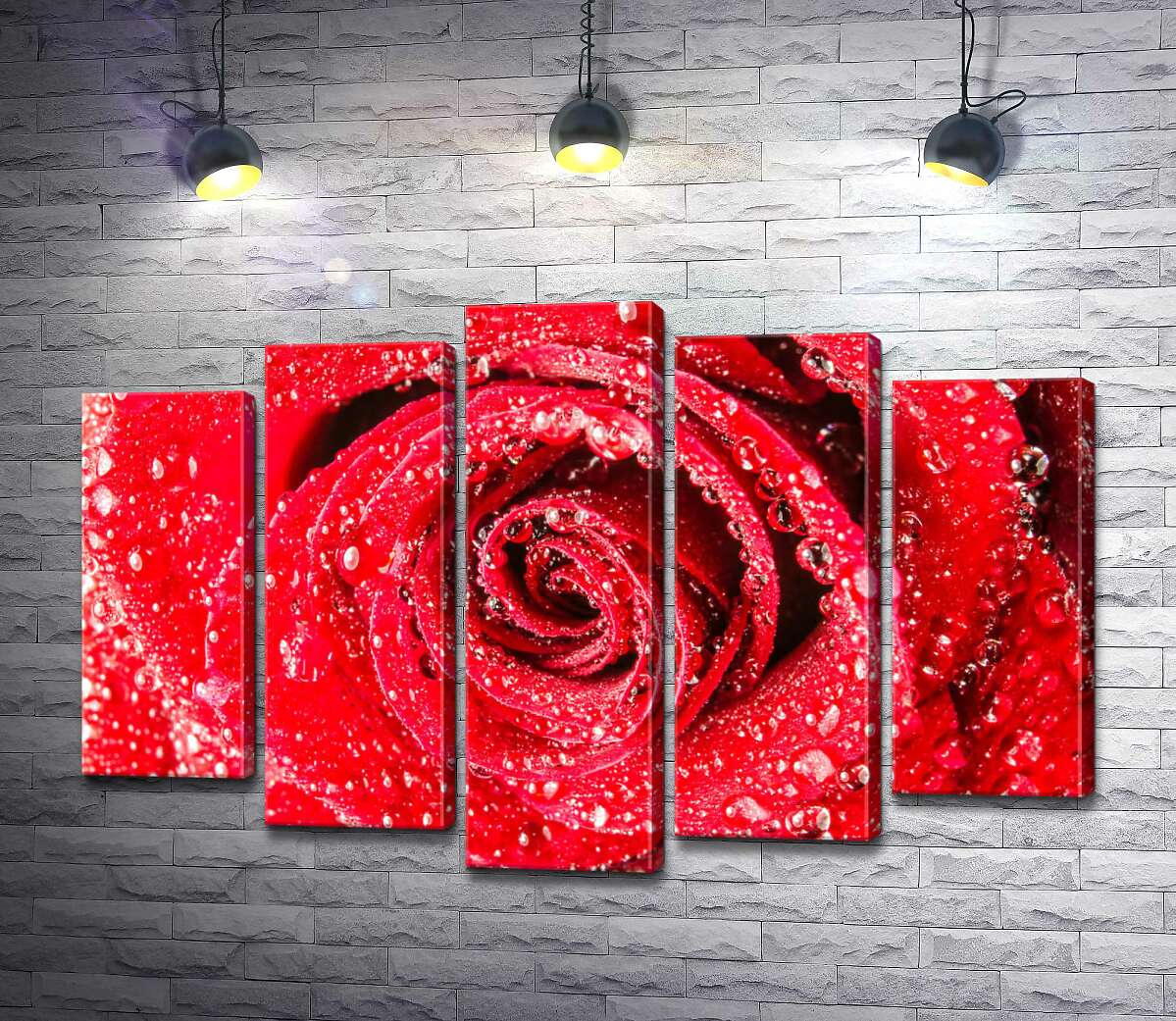 модульна картина Соковито-червоний бутон троянди з росою (Модуль №4)