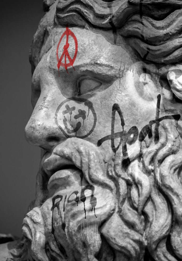 картина-постер Голова статуи Зевса с граффити