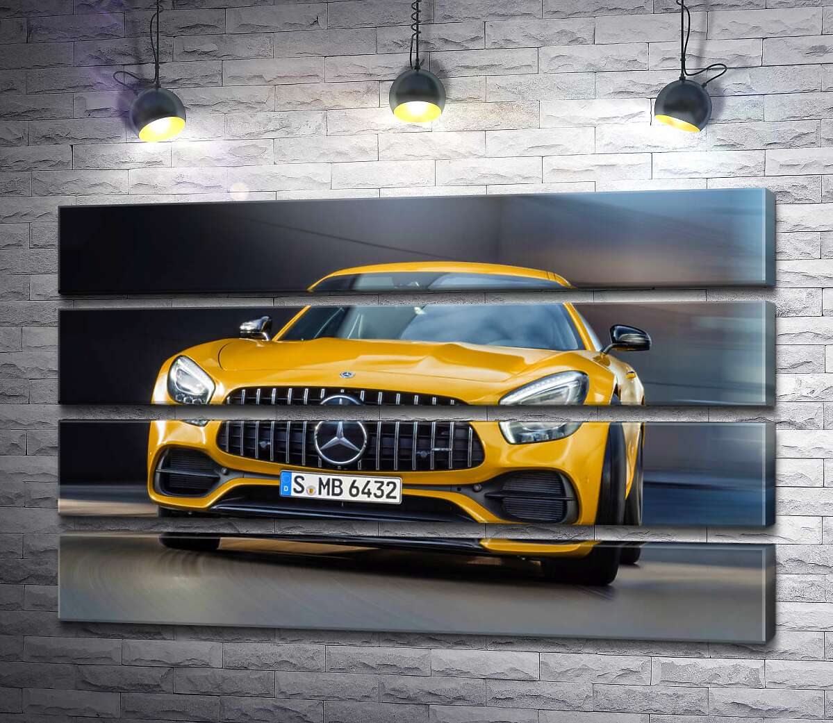 модульна картина Золотий автомобіль Mercedes-Benz AMG GT S 2018 (Модуль №22)