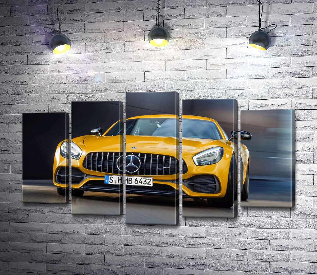 модульна картина Золотий автомобіль Mercedes-Benz AMG GT S 2018 (Модуль №4)