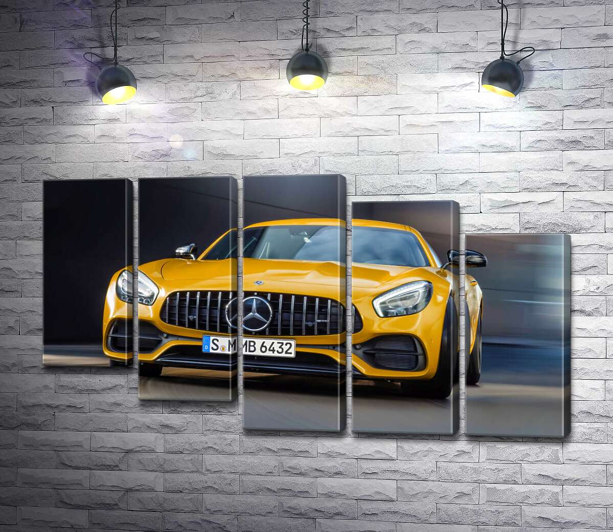 модульная картина Золотой автомобиль Mercedes-Benz AMG GT S 2018 (Модуль №28)