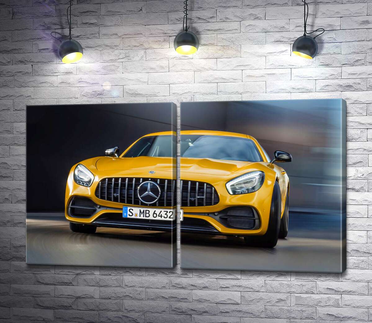 модульна картина Золотий автомобіль Mercedes-Benz AMG GT S 2018