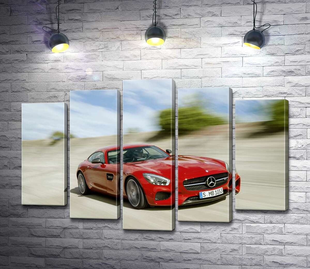 модульная картина Красный автомобиль Mercedes-Benz GT-Class 2016 в пути (Модуль №4)