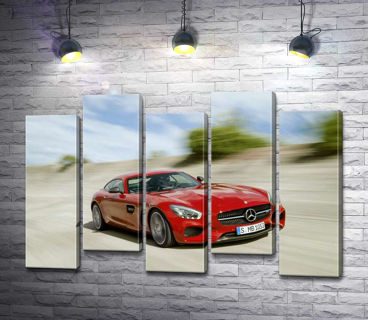 модульна картина Червоний автомобіль Mercedes-Benz GT-Class 2016 в дорозі (Модуль №30)