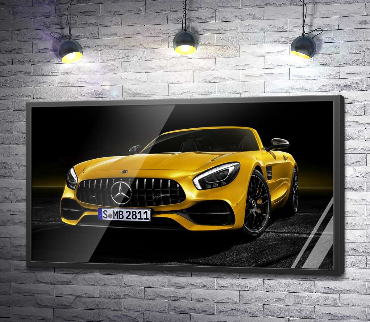 постер Кабриолет Mercedes AMG GT S Roadster сияет золотом