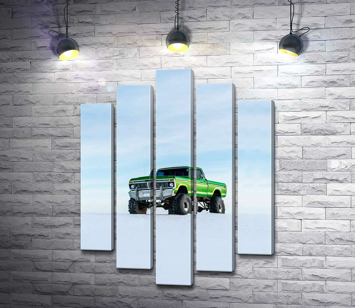модульная картина Зелёный пикап Ford F-Series Monster Truck посреди снега (Модуль №4)