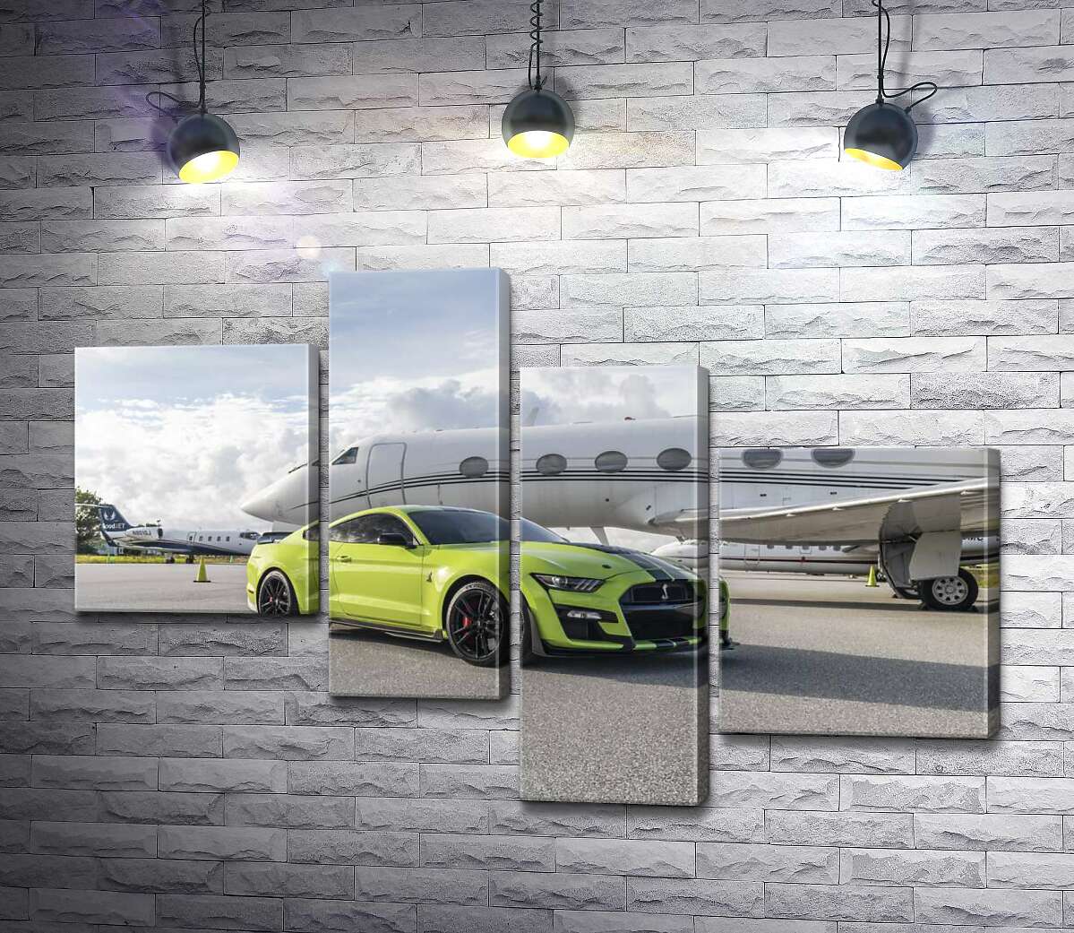 модульная картина Автомобиль Ford Mustang GT500 Shelby возле самолёта (Модуль №21)