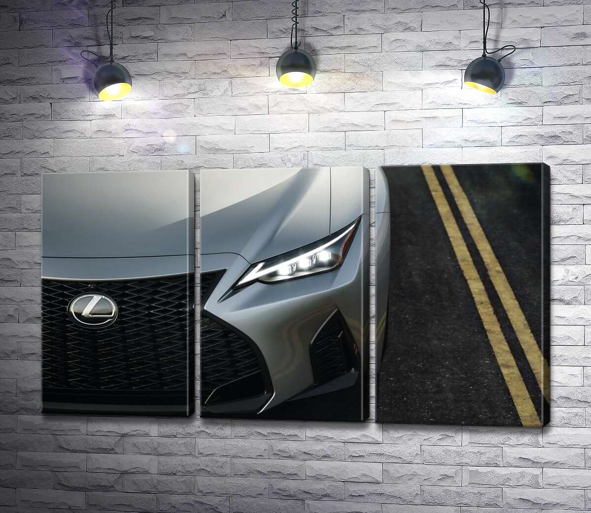 модульна картина Витончена фара сріблястого автомобіля Lexus IS 300 (Модуль №2)