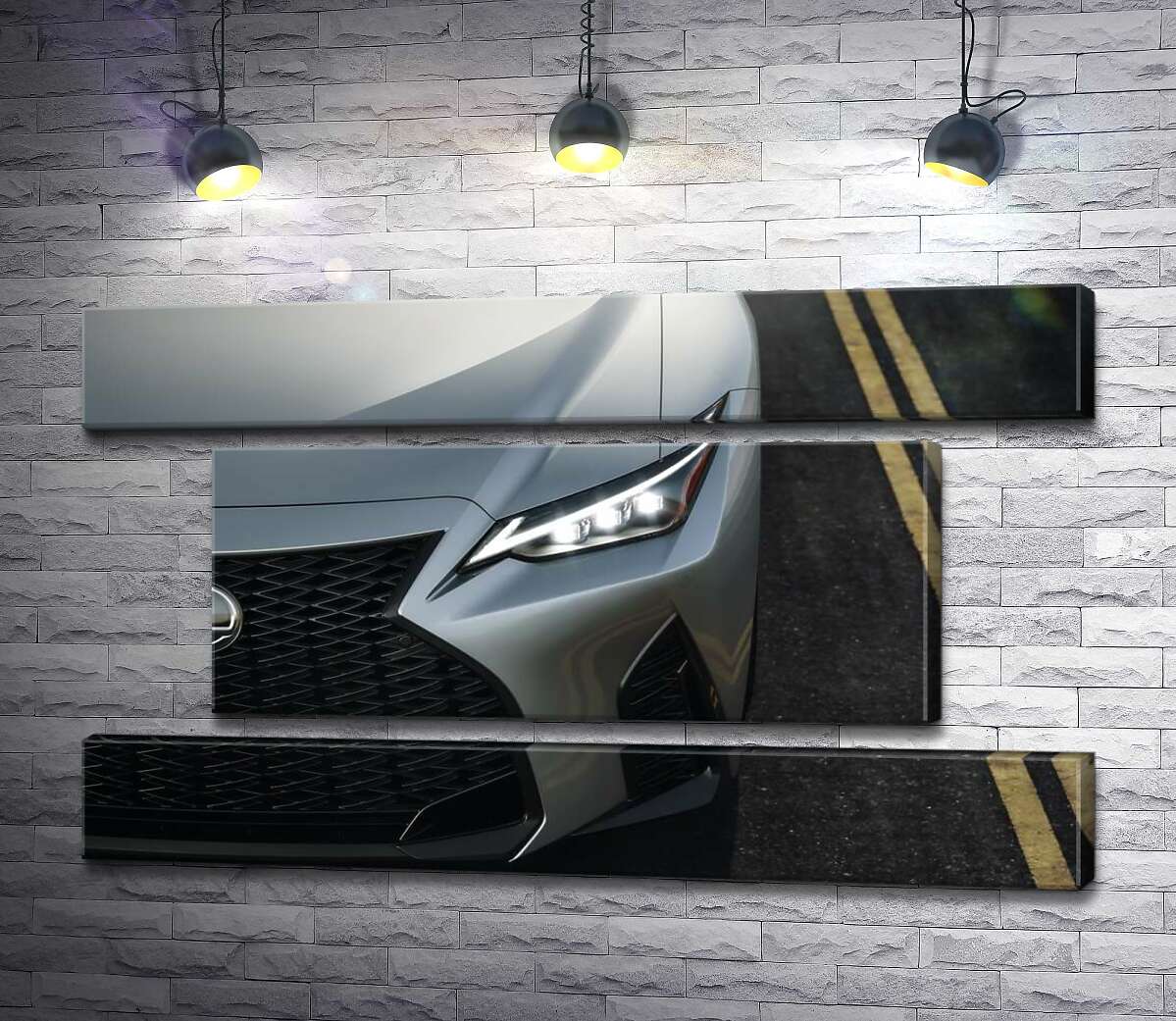 модульная картина Изящная фара серебристого автомобиля Lexus IS 300 (Модуль №18)