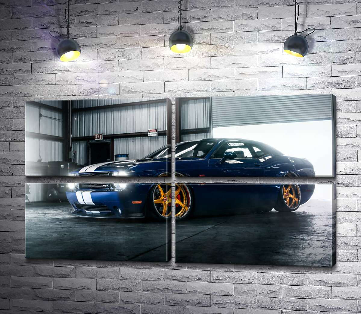 модульна картина Синій спорткар Dodge Challenger заїжджає в гараж (Модуль №25)
