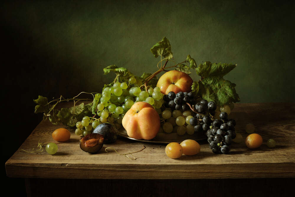 картина-постер Спелые фрукты на  тарелке