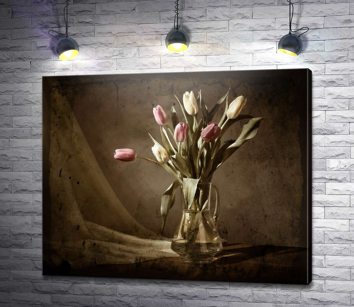 картина Нежные тюльпаны в стеклянном кувшине