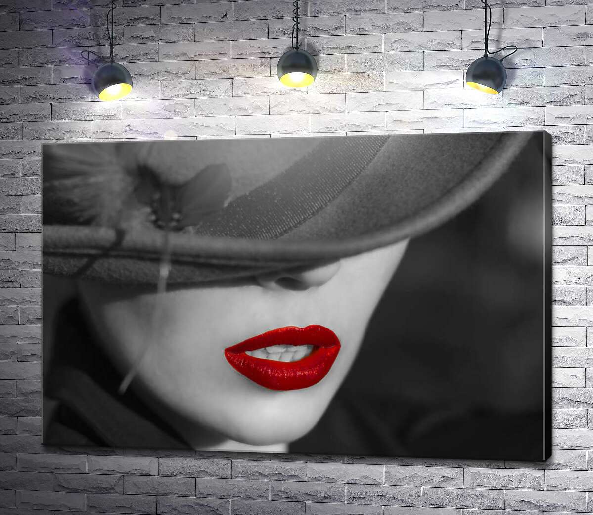 картина Червоні губи загадкової дівчини в капелюшку