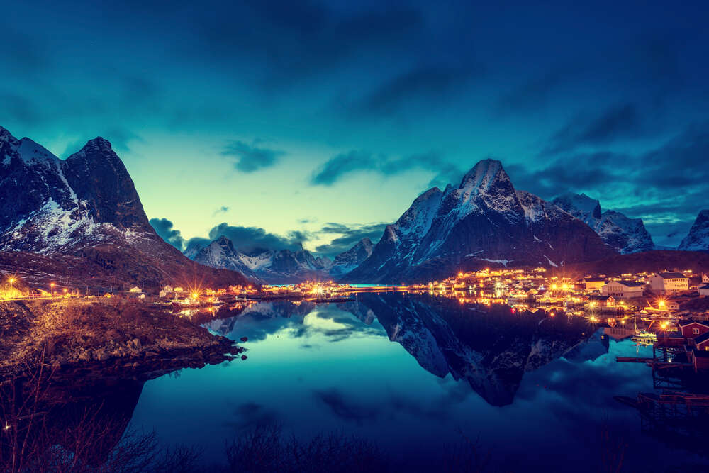 картина-постер Зеркало Норвежского моря отражает Лофотенские острова
