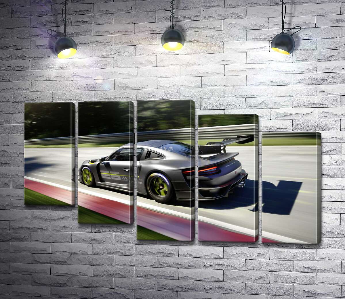 модульная картина Серый автомобиль Porsche 911 GT2 мчит по трассе (Модуль №28)