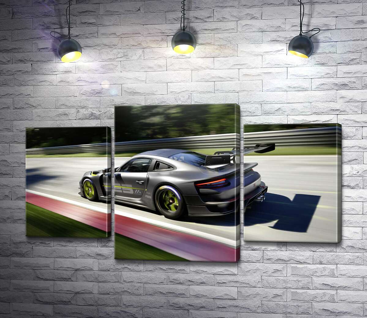 модульная картина Серый автомобиль Porsche 911 GT2 мчит по трассе (Модуль №10)