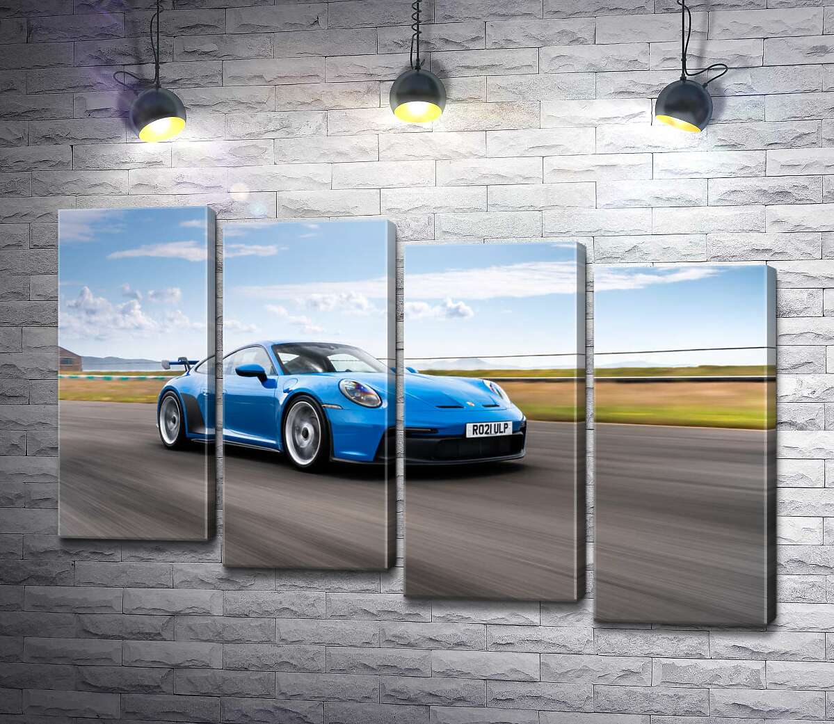 модульна картина Блакитний автомобіль Porsche 911 GT3 на трасі (Модуль №19)