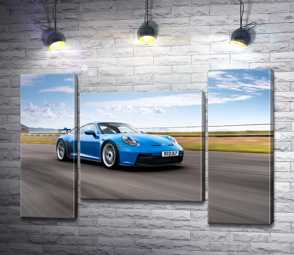 модульна картина Блакитний автомобіль Porsche 911 GT3 на трасі (Модуль №11)