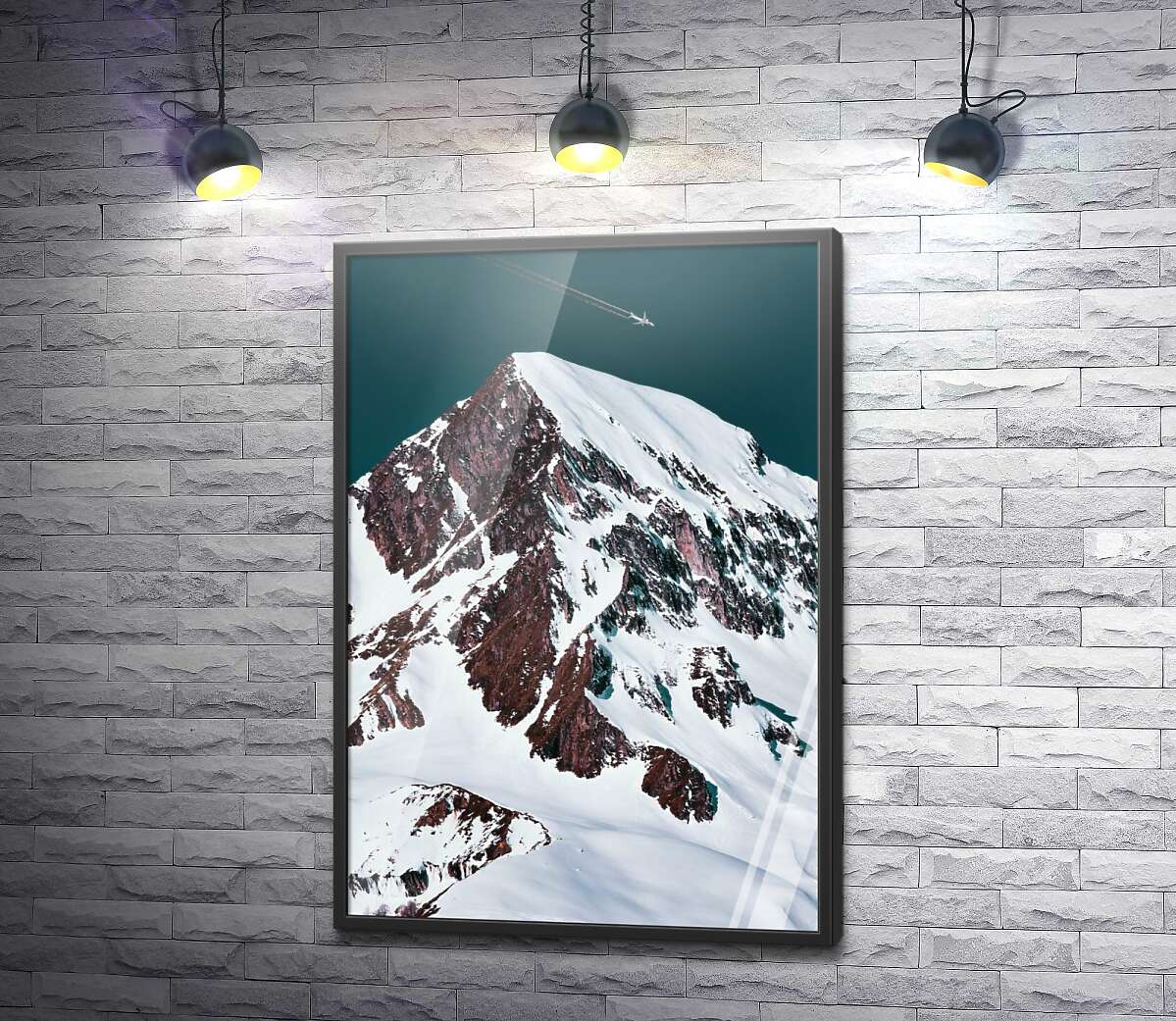 постер Скалистая вершина горы в снегу