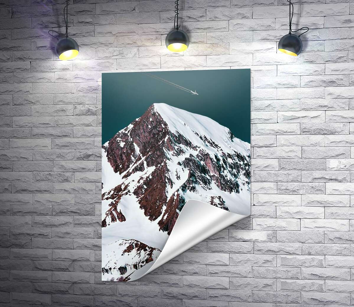 печать Скалистая вершина горы в снегу