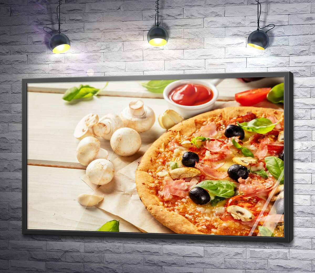 постер Хрустящая пицца с оливками, беконом и грибами