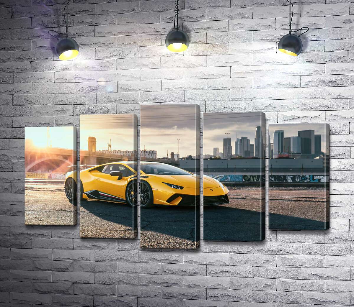 модульна картина Жовтий автомобіль Lamborghini Huracan в променях сонця (Модуль №4)