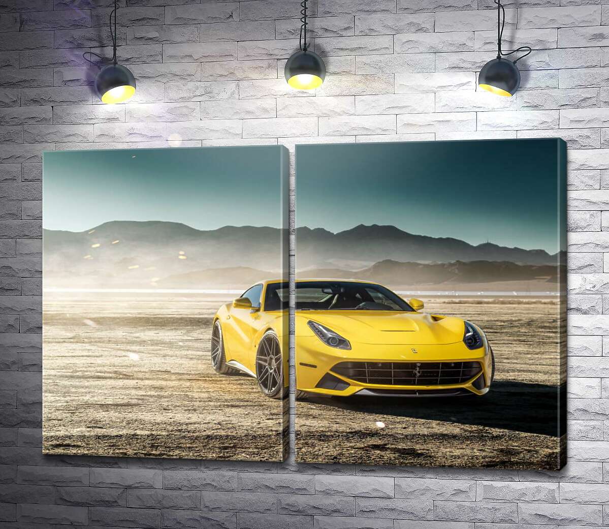 модульна картина Жовтий автомобіль Ferrari F12 berlinetta в пустелі