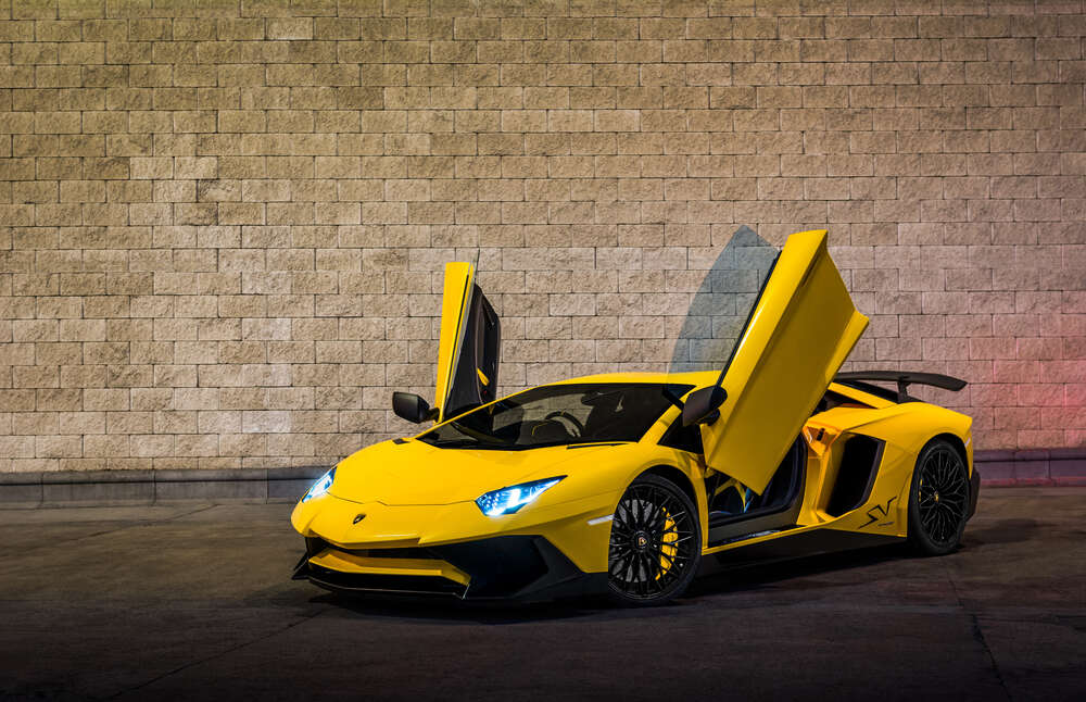 картина-постер Жовтий автомобіль Lamborghini Aventador