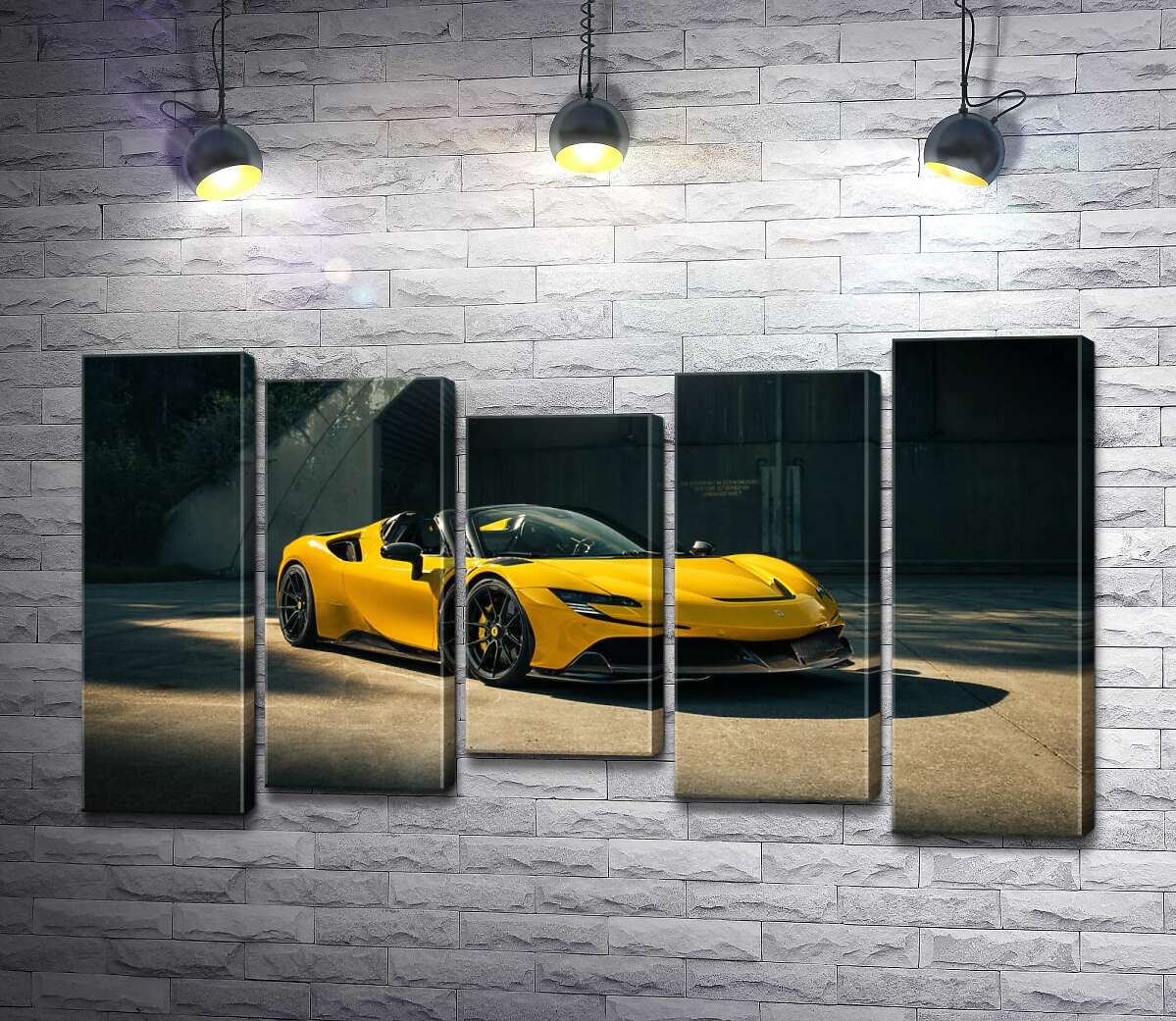 модульная картина Золотой автомобиль Ferrari SF90 Spider (Модуль №27)