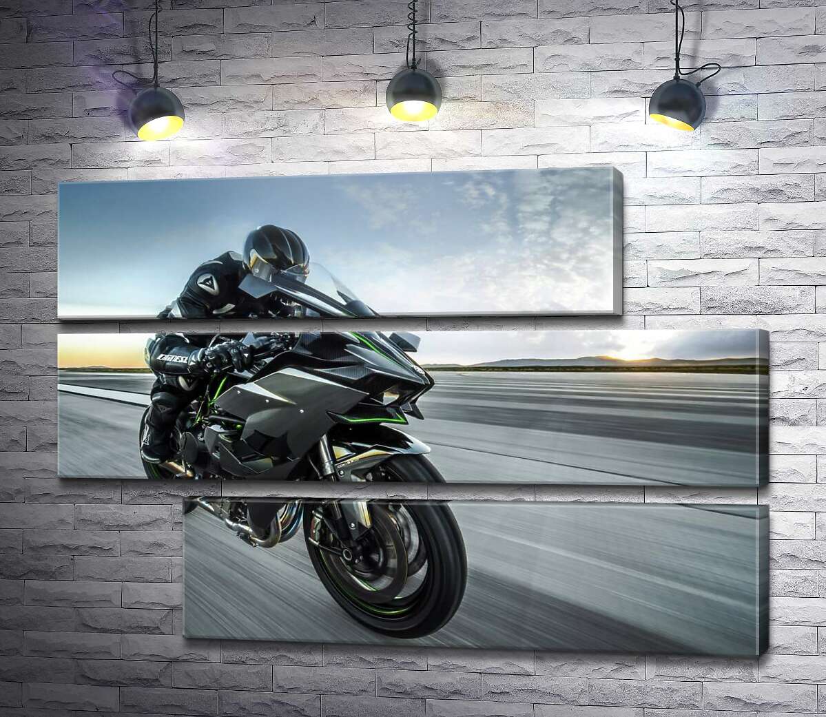 модульная картина Гонщик мчит на черном мотоцикле Kawasaki Ninja (Модуль №16)