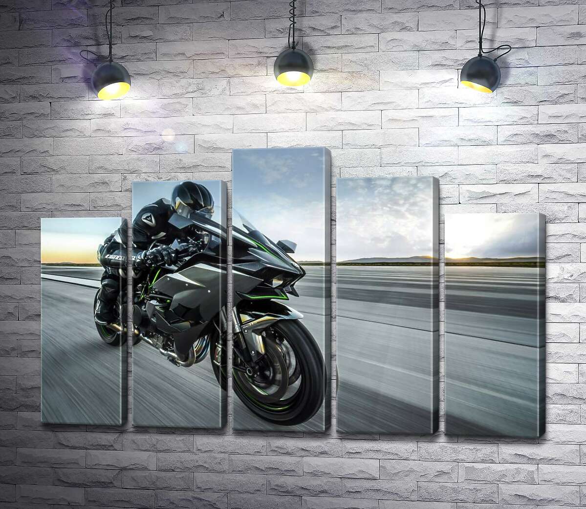 модульная картина Гонщик мчит на черном мотоцикле Kawasaki Ninja (Модуль №29)
